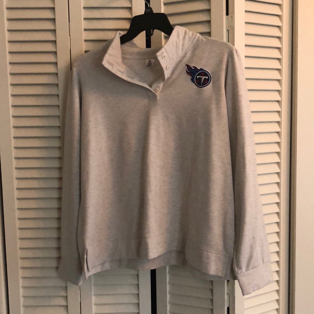 Tennessee Titans NFL apparel brand women’s  size XL gray button pullover w/logo